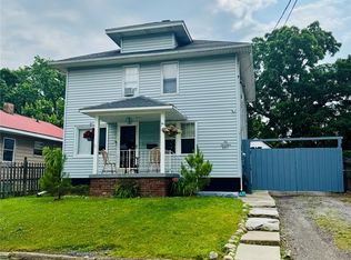 1017 Christopher St, Flint, MI 48503