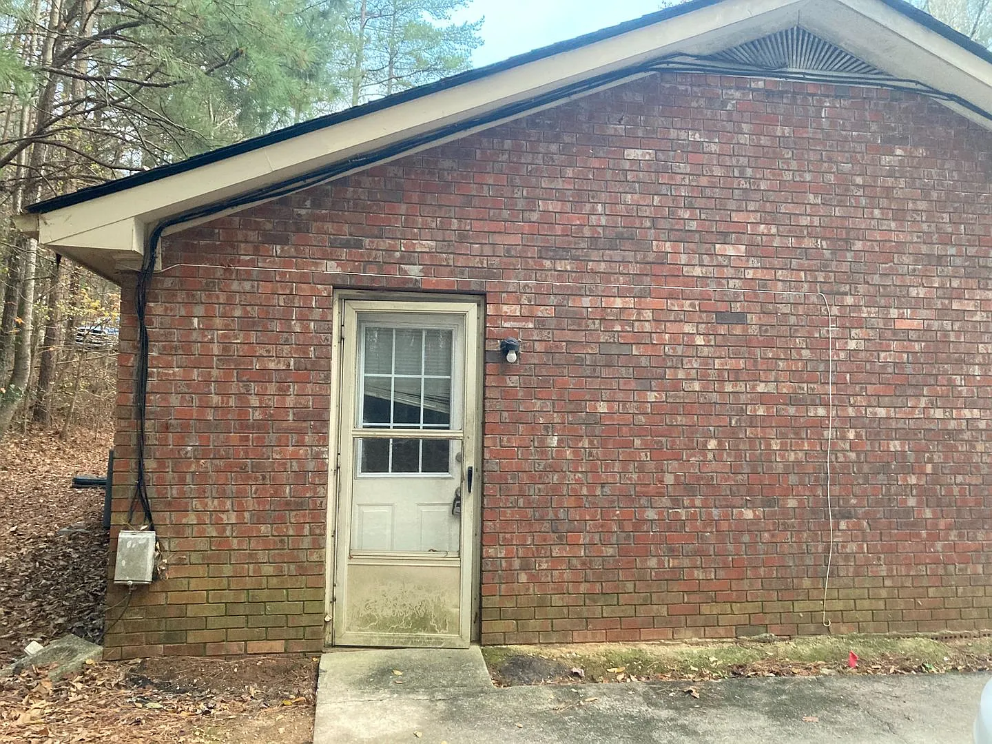 249 Mountain View Rd — Photo 1