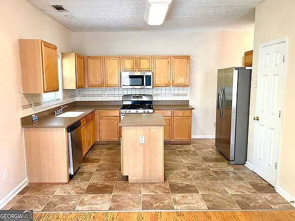5th image of 960 Millrace Way