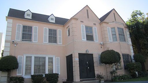 1st image of 4754 Oakwood Ave APT 15