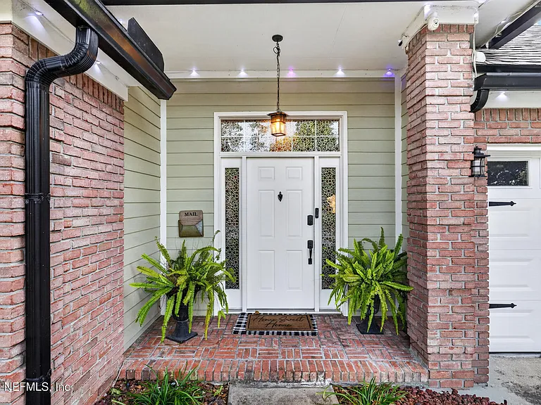 9370 Jaybird Cir E — Photo 3