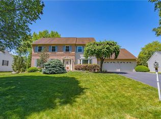 4221 Gloria Ln, Bethlehem, PA 18017