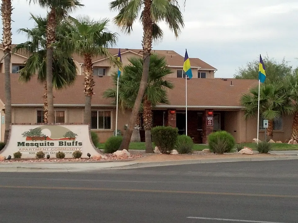 Mesquite Bluffs Apartments