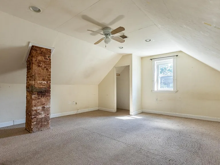 59-61 Hillside St #3X — Photo 7