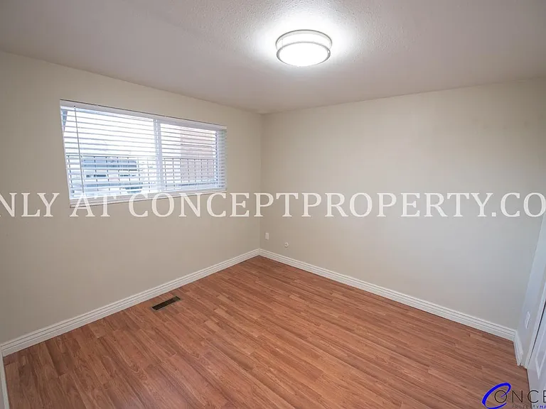 100 S Orchard Dr — Photo 49