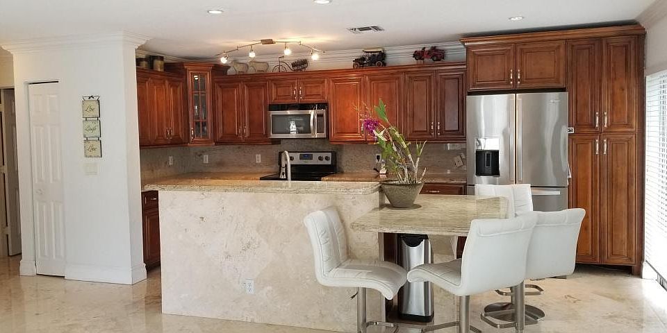 2nd image of 10312 Breezeway Pl #10312