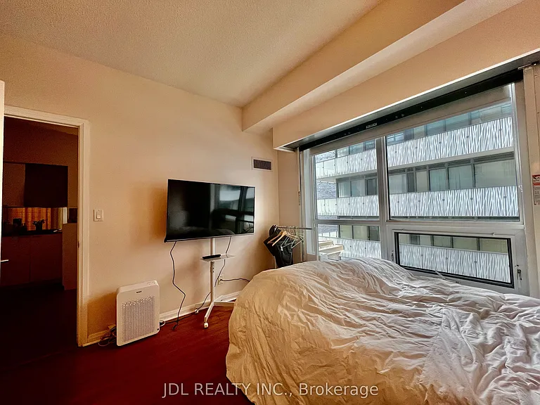 35 Hayden St #915 — Photo 6