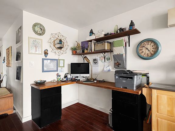 4th image of 11818 Union Tpke APT 6L