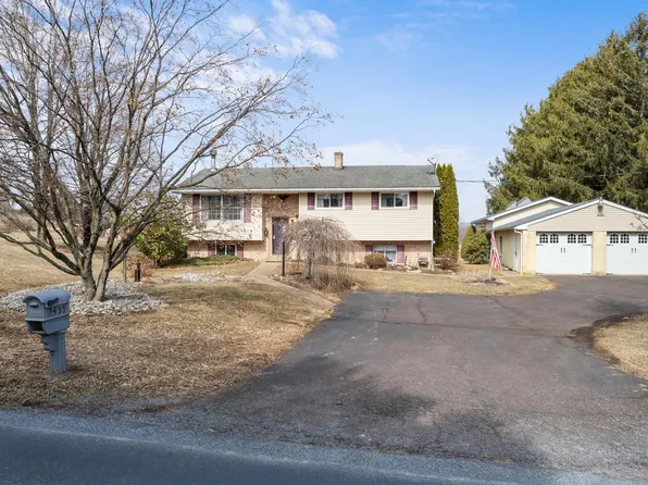 2455 Township Rd, Quakertown, PA 18951