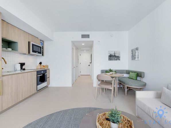 601 NE 1st Ave #ID1227538P