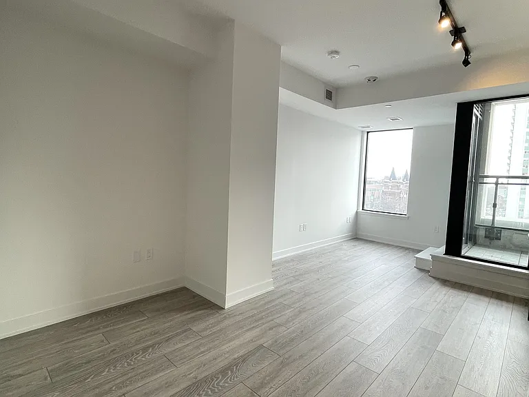 758 Dovercourt Rd #507 — Photo 8