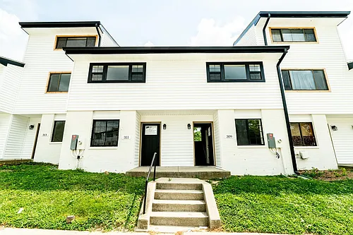 302 Eudowood Ln Photo 1