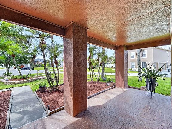 5th image of 202 Woodson Ct