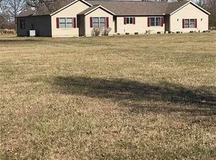 9150 E Fenway Dr, Terre Haute, IN 47802