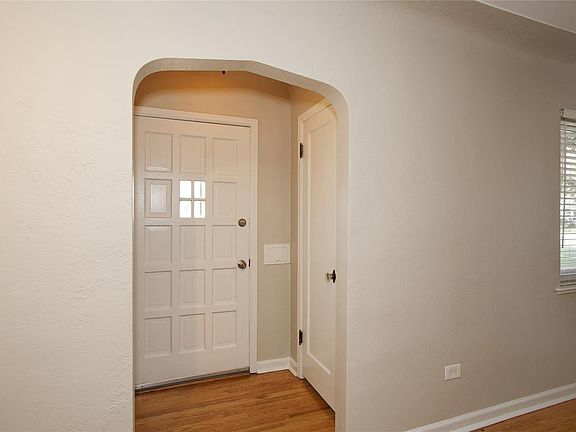 3rd image of 1680 Rosemary St