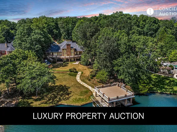 2317 Forest Dr, Jonesboro, GA 30236