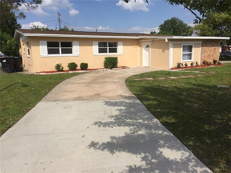 1st image of 931 Red Oak Ct
