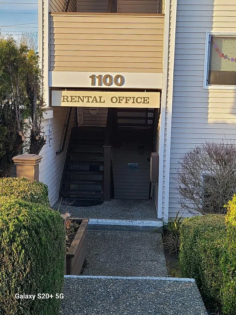 Willow Terrace — Photo 2