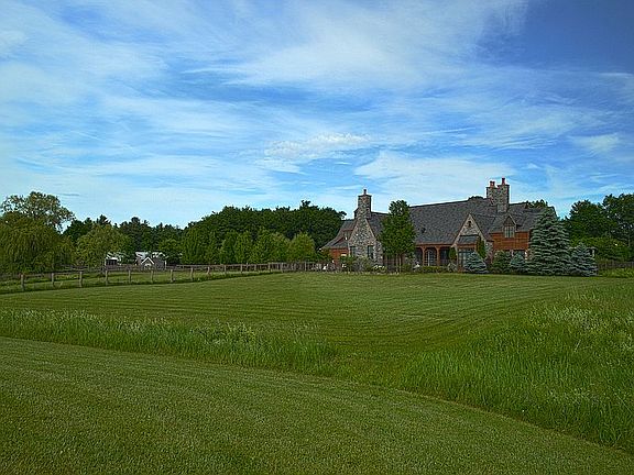 3rd image of 667 County Route 403