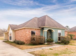 18210 Judith Dr, Zachary, LA 70791
