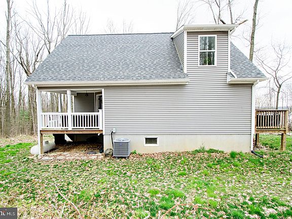 3rd image of 141 Brandywine Dr