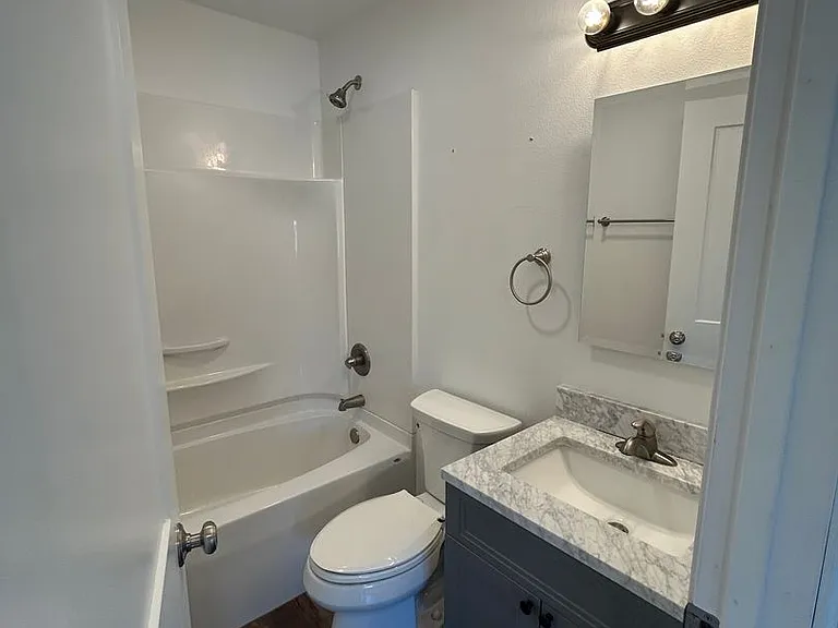 1214 Mosinee Ave — Photo 25