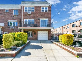 6925 62nd Rd, Flushing, NY 11379