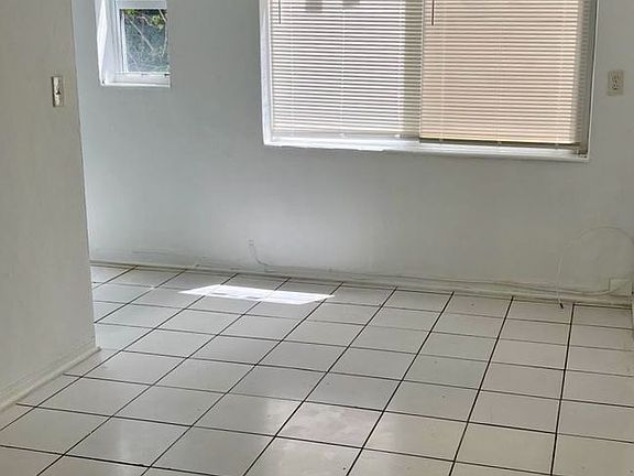 5th image of 7291 Gary Ave Unit 5