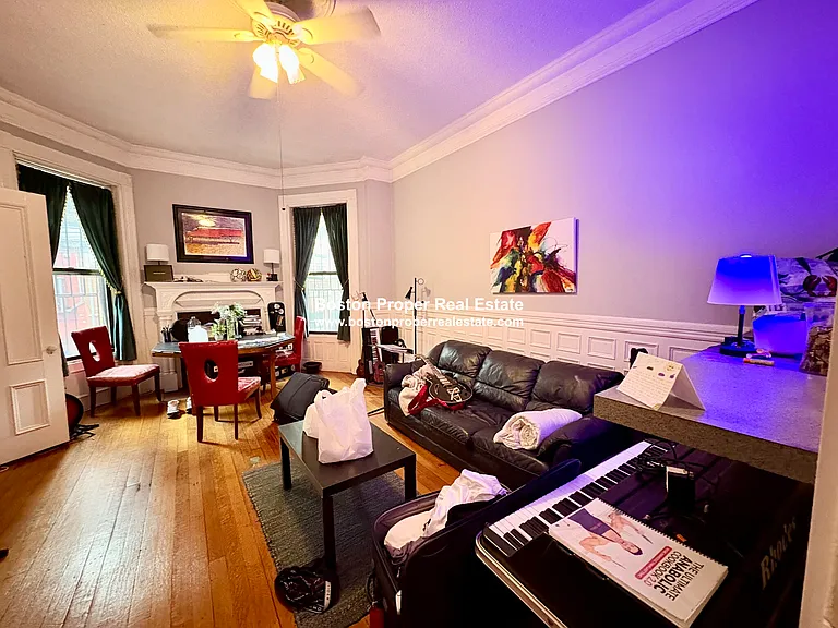 290 Newbury St #1R — Photo 4