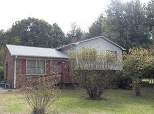 1269 Green Meadows Dr, Lexington, NC 27292