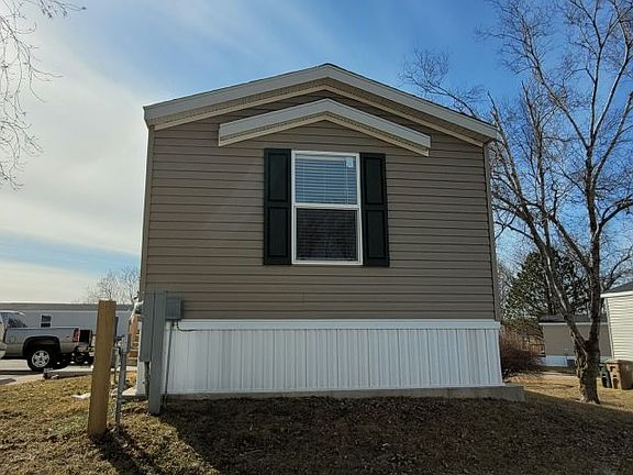 5th image of 39 Hollywood Dr #230