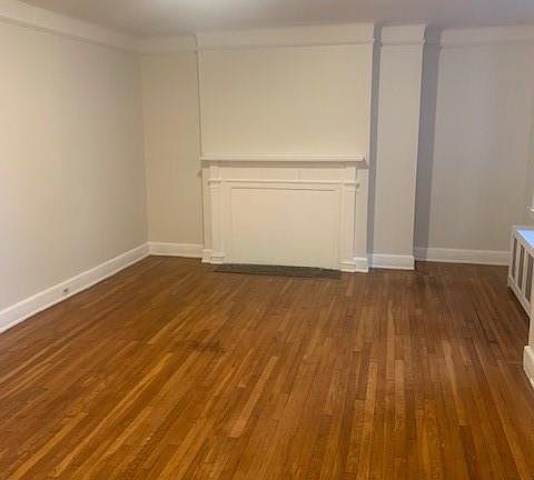 3rd image of 250 Martine Ave APT 2D