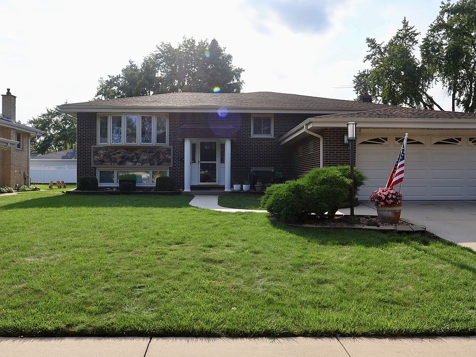 1st image of 518 N Plamondon Dr