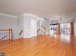 3923 Chelsea Park Ln #1, Burtonsville, MD 20866