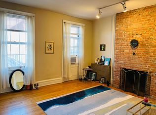 110 3rd St #2, Troy, NY 12180