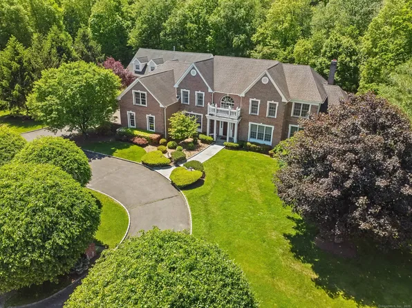 6 Pond View Drive, Newtown, CT 06470