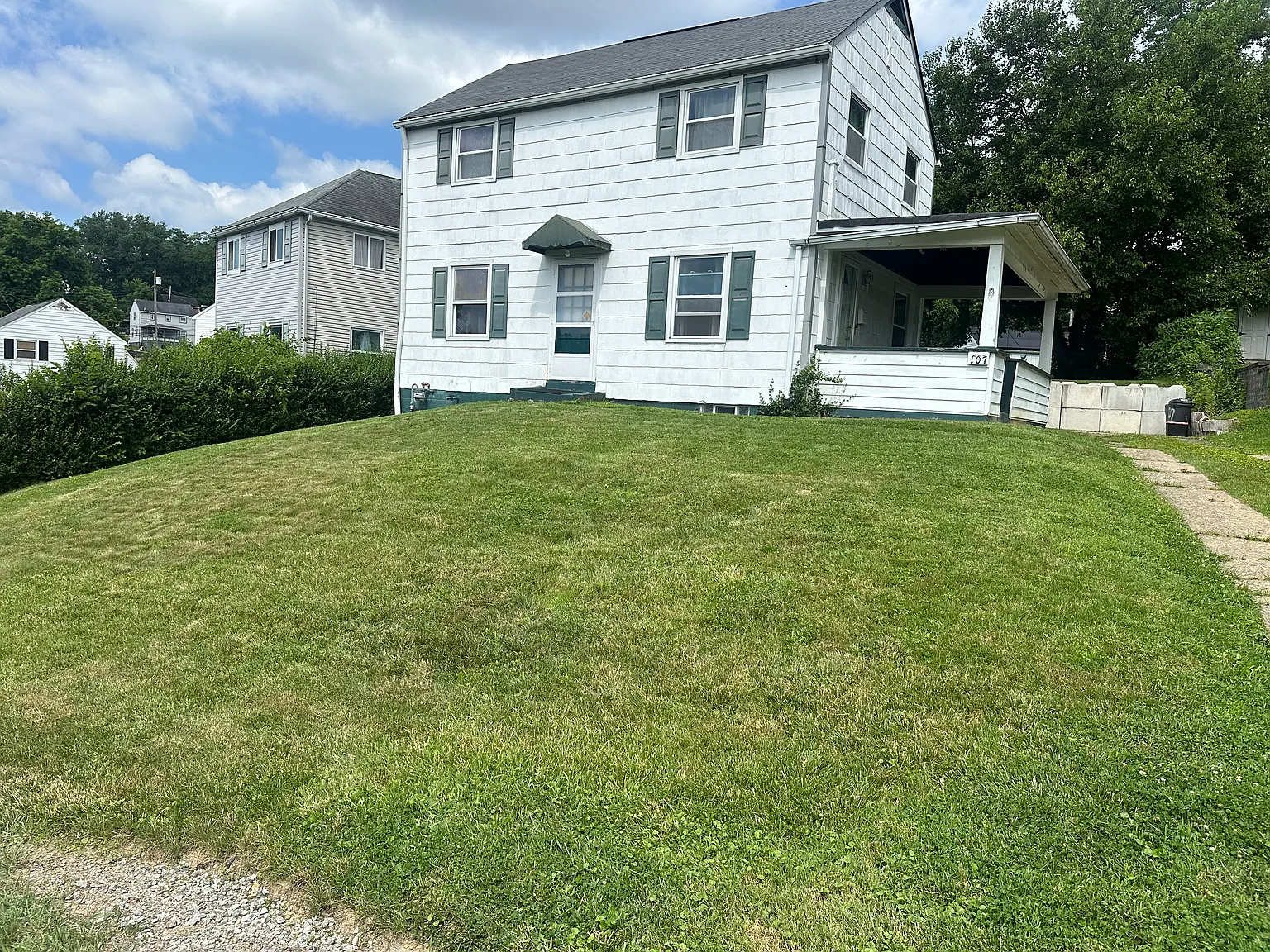 107 Jefferson Dr Unit 1 photo 1