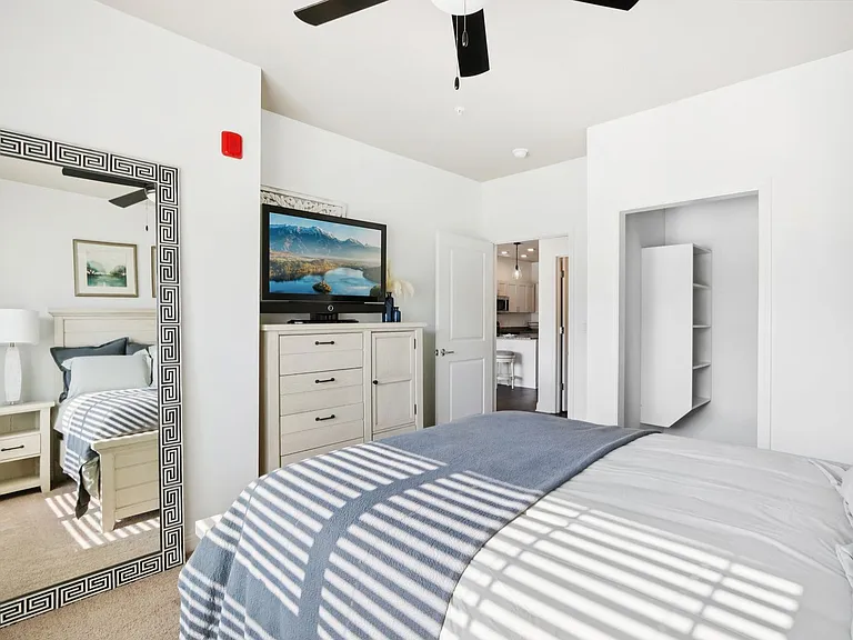 Precedent Flats | Specials Available — Photo 31