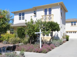 228 Lena Ln, Petaluma, CA 94952