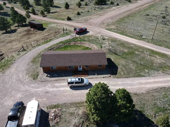 18 Whitetail Run, Newcastle, WY 82701