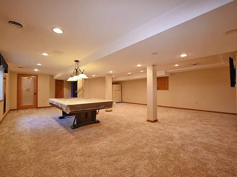 202 Lac La Belle Dr — Photo 18