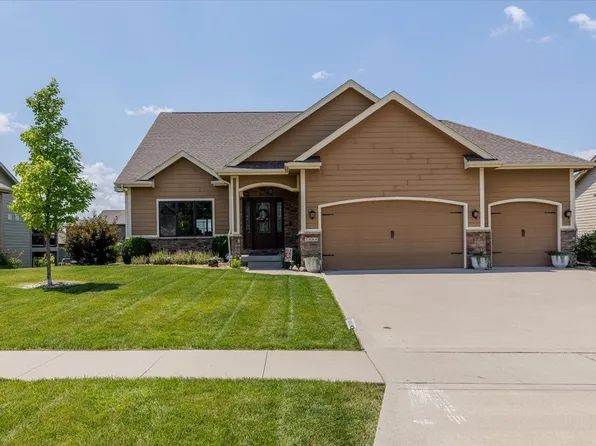 2080 SE Oxford Dr, Waukee, IA 50263