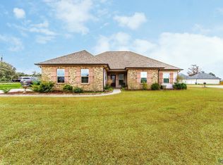 104 Bouverans Cir, Lockport, LA 70374