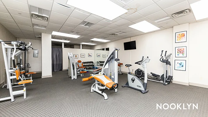 Rented by Nooklyn NYC LLC | media 43