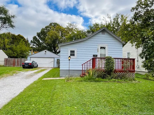 1005 Darling St, Flint, MI 48532