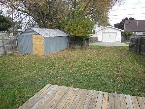4th image of 2720 Ave A
