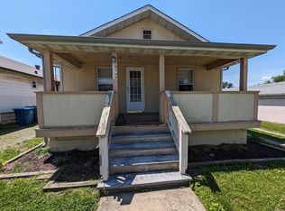 2704 Edwards St, Granite City, IL 62040