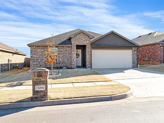 3rd image of 14248 Babbling Brook Dr