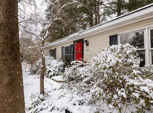 9 Goosefare Ln, Saco, ME 04072