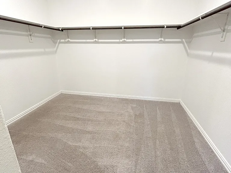 212 Stonebrook Trl — Photo 22